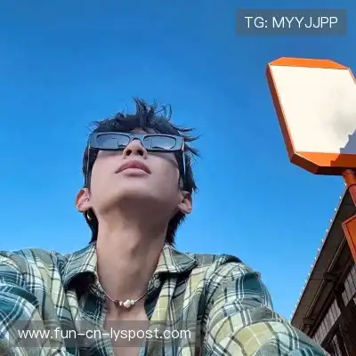 滑颢清